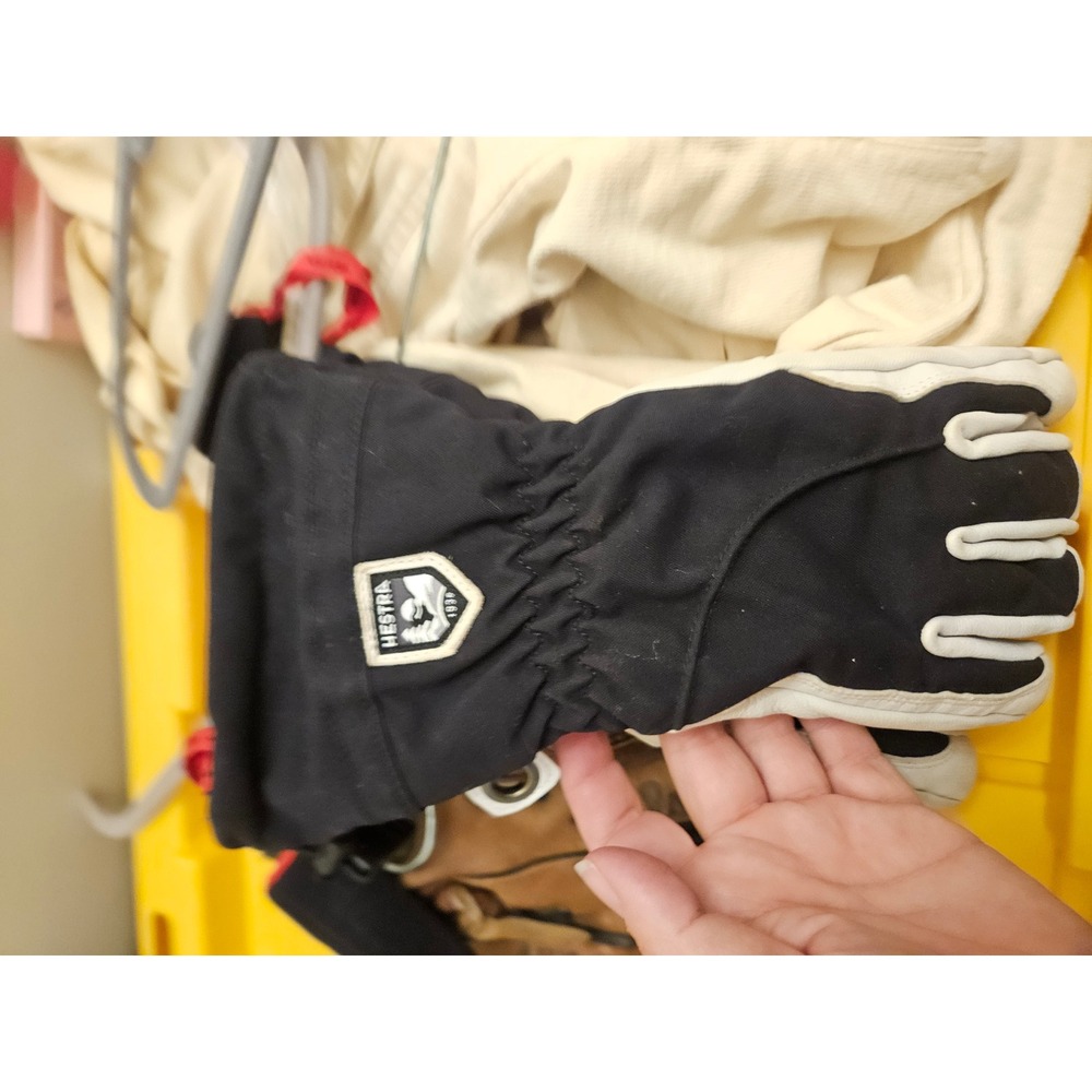 Hestra Army Leather Heli Ski Gloves Black White Size 8 Long Cuff Winter Snow